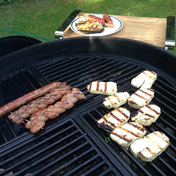 Grilling Hallumi cheese, Bratwurst, Shrimp & Cevapchichi means going it in stages