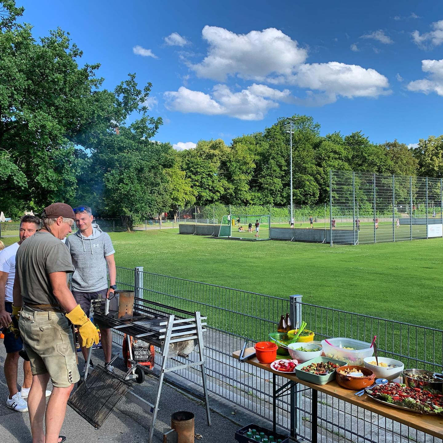 End of season party for the @tsvsolln_fussball U14 / 2006 team after the parents (of which half still semi regularly play) LOST in a game against the boys